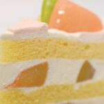 「北海道産純生クリーム使用 プレミアムショート 山梨県産白桃」イメージ