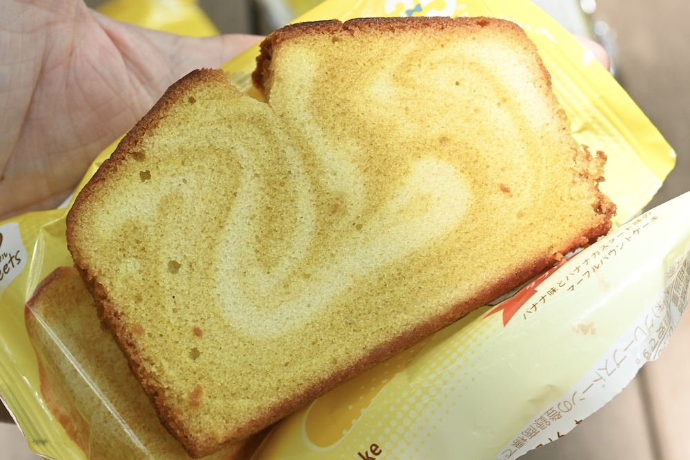 「東京ばな奈　バナナかすたあどパウンドケーキ」イメージ
