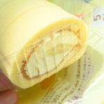 「東京ばな奈　もっちりクリームロール　ダブルバナナ味」イメージ