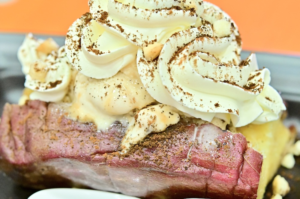 「浪漫焼き芋 芋の巣」の新作「ティラミス焼き芋」税込み1000円