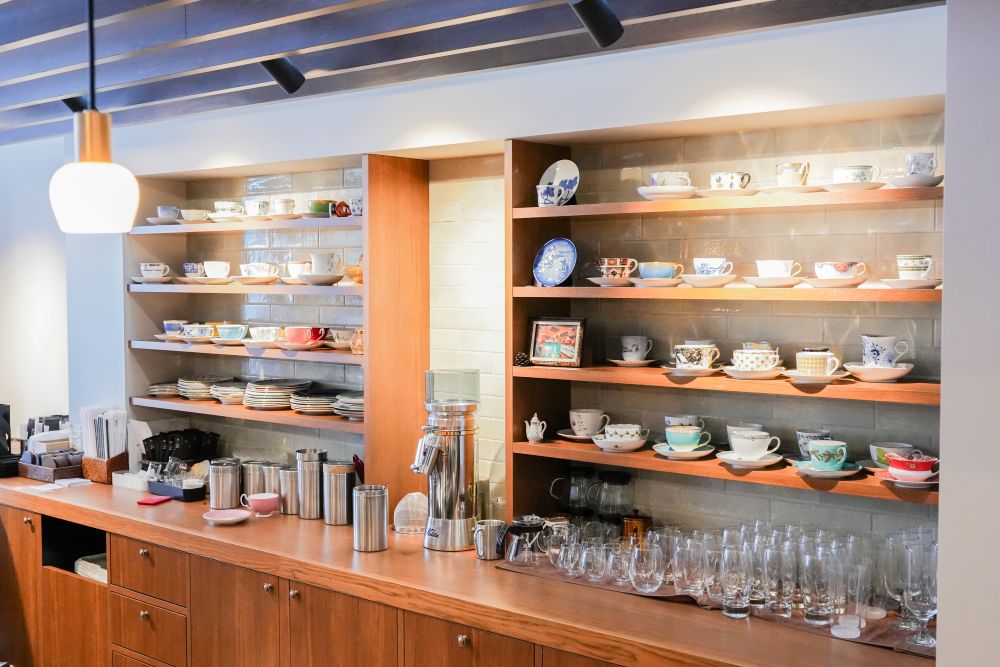 「炭火焙煎珈琲.凛 本店」1階のイメージ