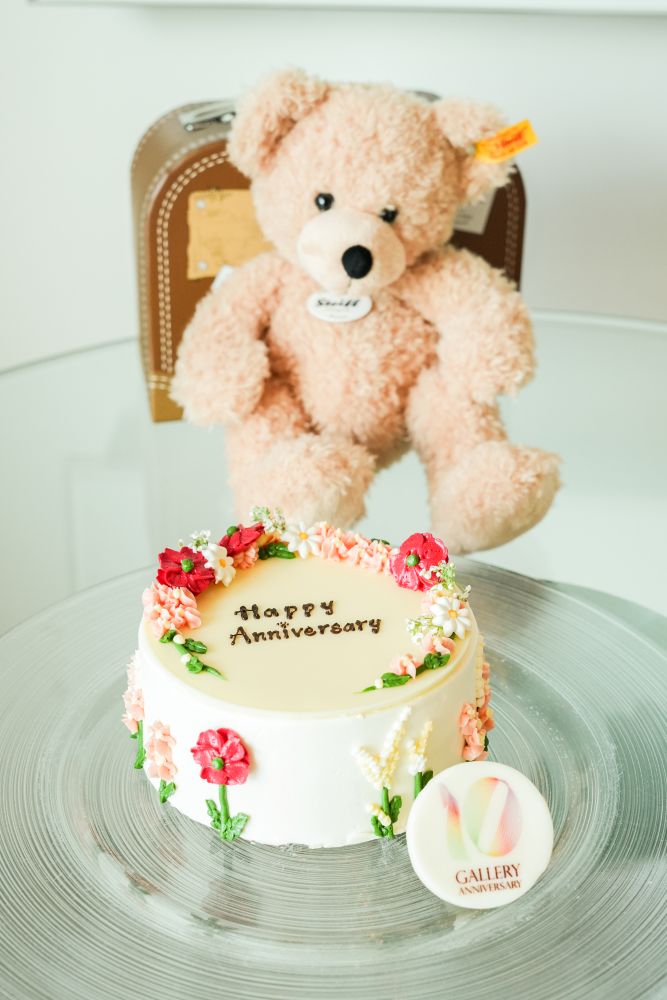 「Gallery Anniversary Stay with Steiff」アニバーサリーケーキのイメージ