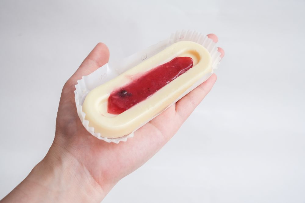 「かじるホワイトチーズケーキ」イメージ