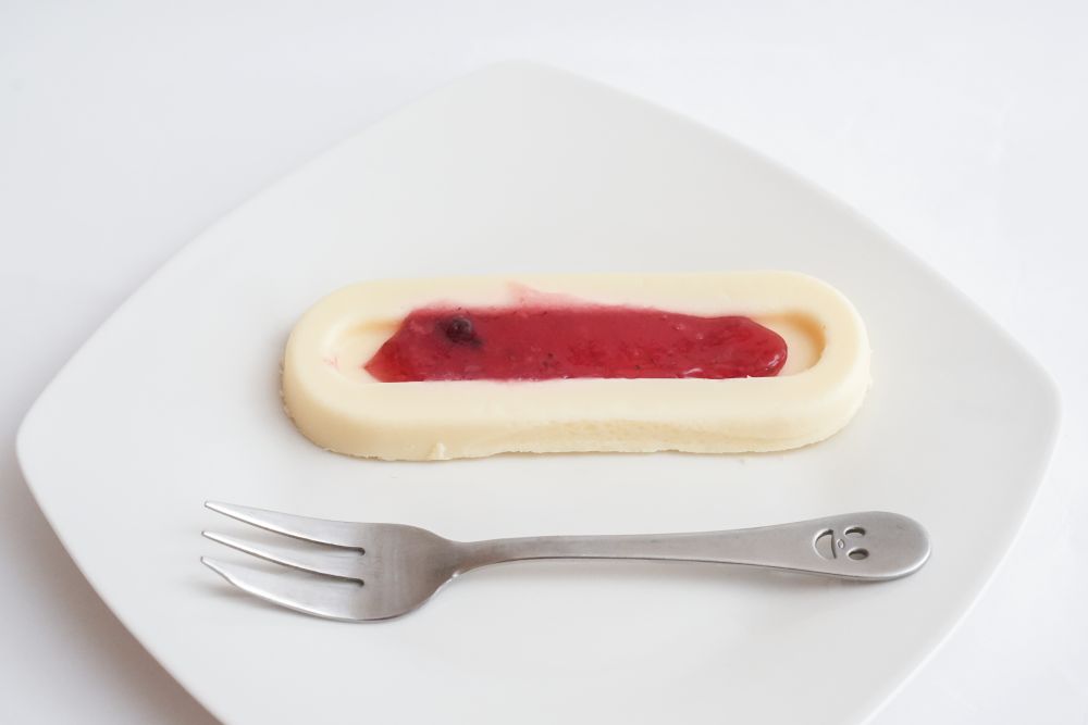 「かじるホワイトチーズケーキ」イメージ
