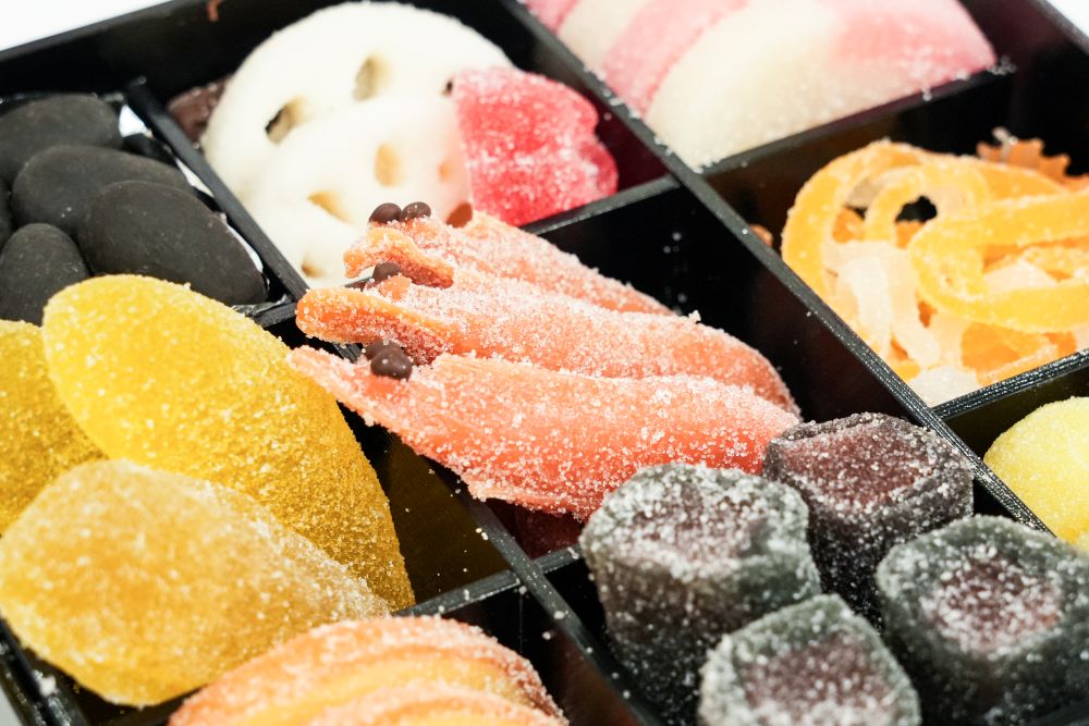 パパブブレより販売される「グミおせち 一段」イメージ