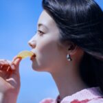 湖池屋「ピュアポテト」新テレビCM「ポテチが好きだ。」篇ビジュアル