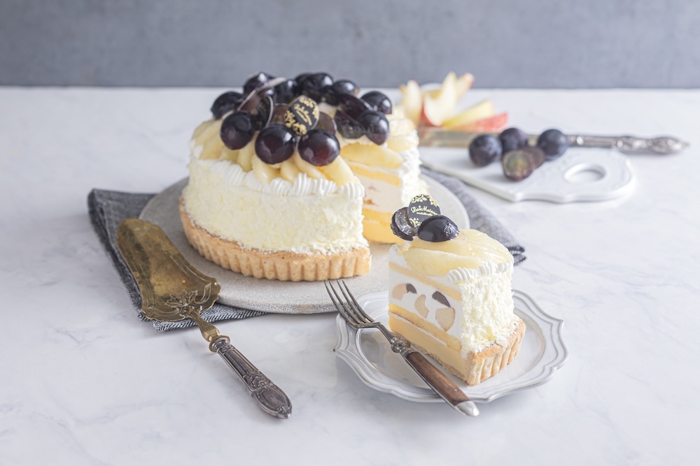「藤稔（ふじみのり）と白桃のショートケーキタルト」1ピース・税込み1,380円