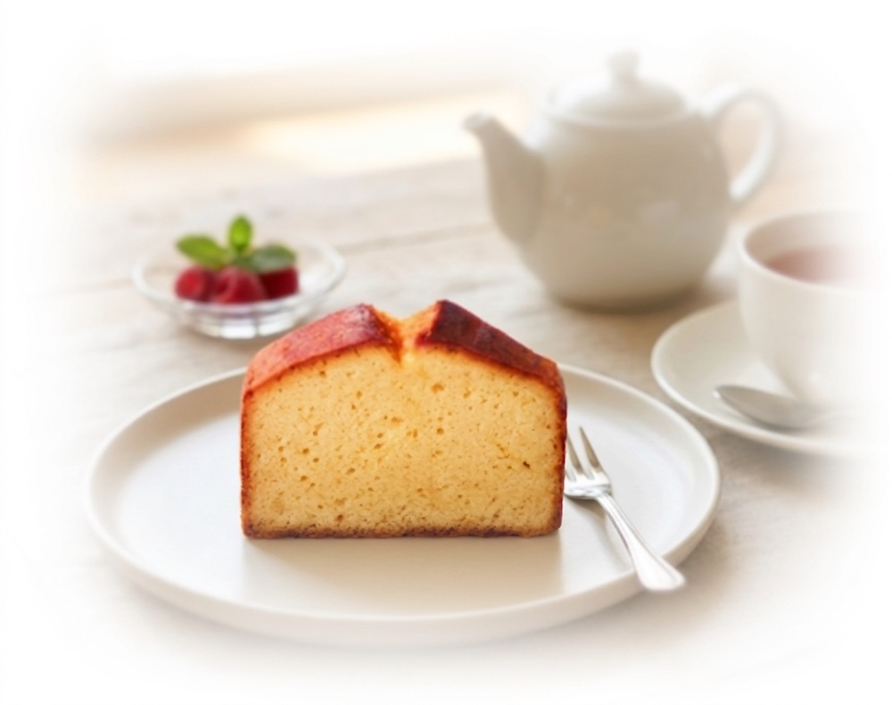 「北海道産バター100%使用 国産小麦の厚切りバターケーキ」イメージ