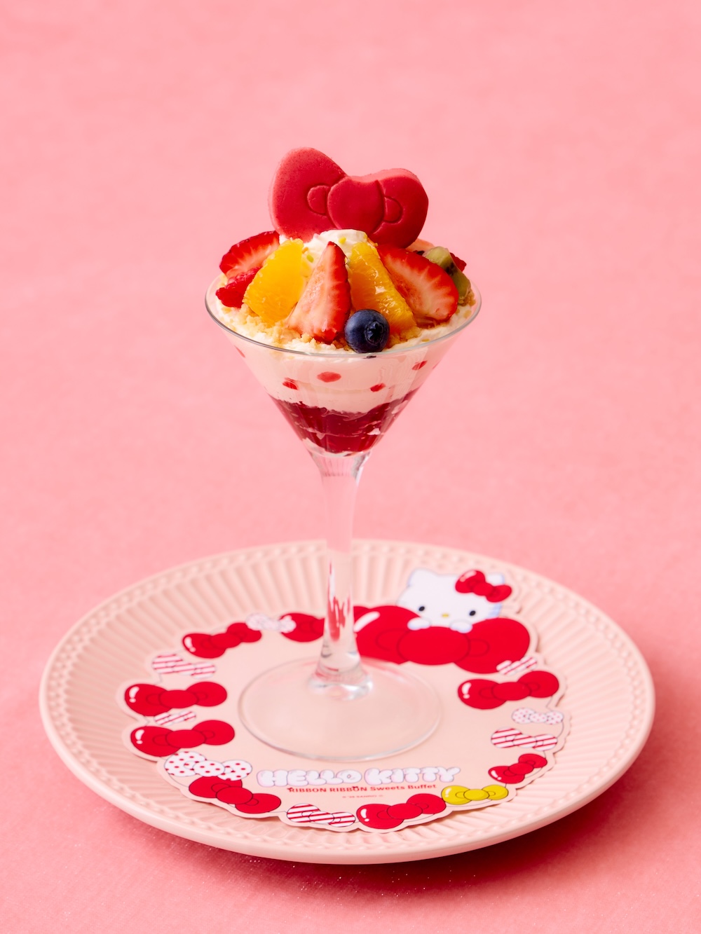 「ハローキティ リボンリボン スイーツビュッフェ」イメージ（スタンダードエリアVer.）