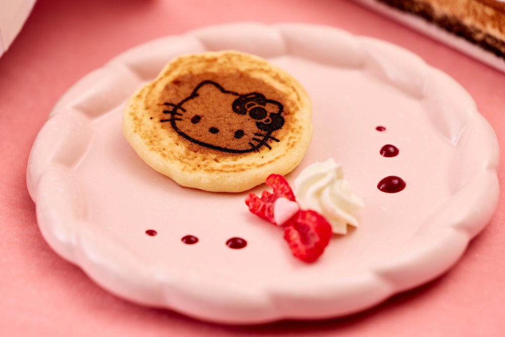 「ハローキティ リボンリボン スイーツビュッフェ」イメージ