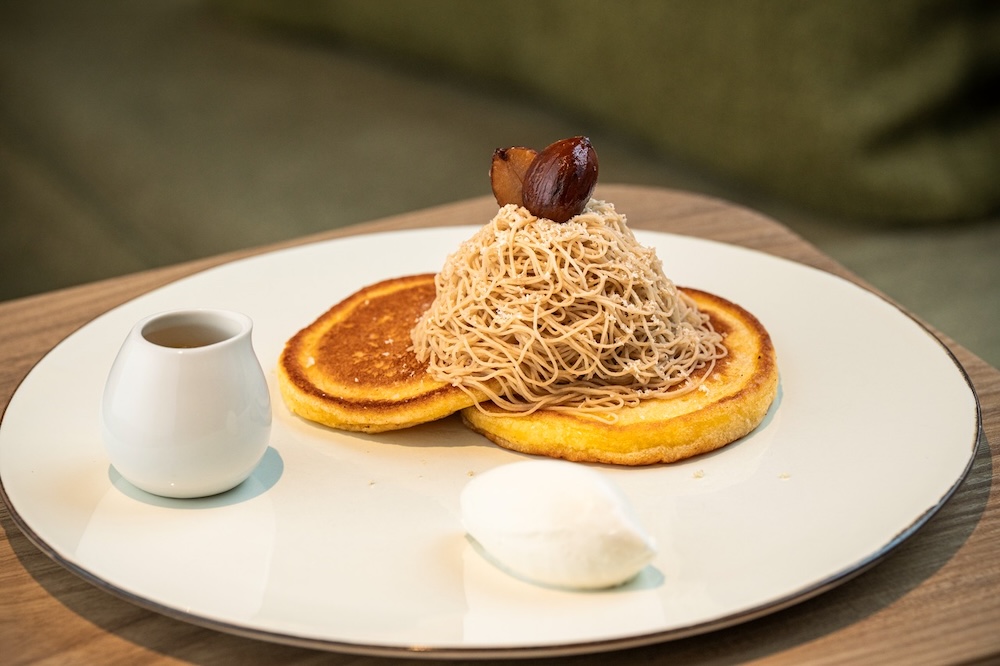 「ヒサヤ キョウト」の「利平栗のモンブランパンケーキ」2,200円