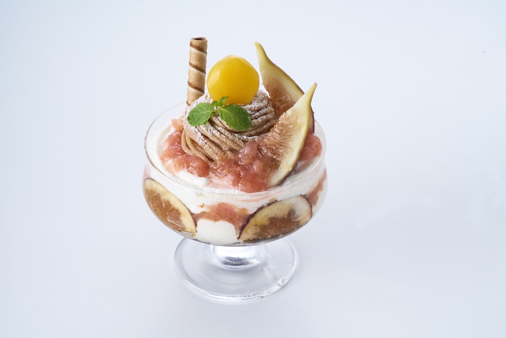 「イノダコーヒ」の「無花果と栗のモンブランパフェ」税込み1,680円