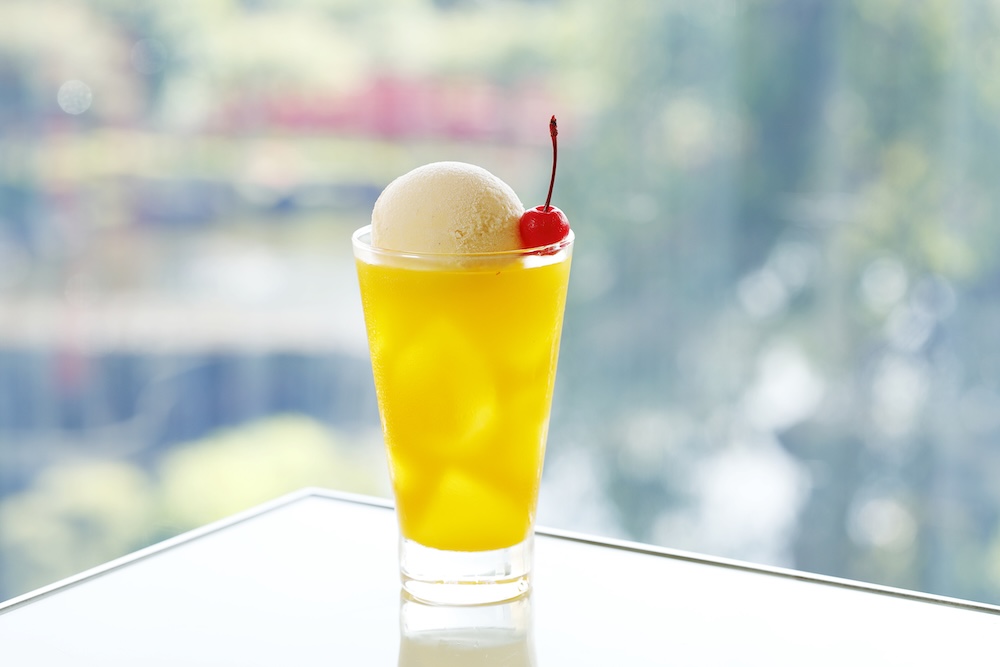 「クリームソーダ（マンゴー）」2,200円