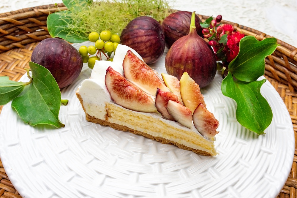 「イチジクのタルト 〜ショートケーキ風〜」ピース・税込み1,310円〜