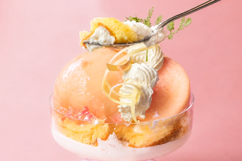 「まるごと！桃の杏仁パフェ」イメージ