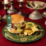「ホグワーツ バーガー～スリザリン～」税込み1,990円