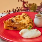 「GRANNY SMITH APPLE PIE ＆ COFFEE」の横浜赤レンガ倉庫限定「アーモンドチョコレートアップルパイ」イートイン・960円（通年）
