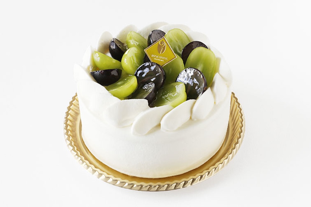 「季節のフルーツショートケーキ ～シャインマスカット＆巨峰～」ピース・税込み1,102円〜