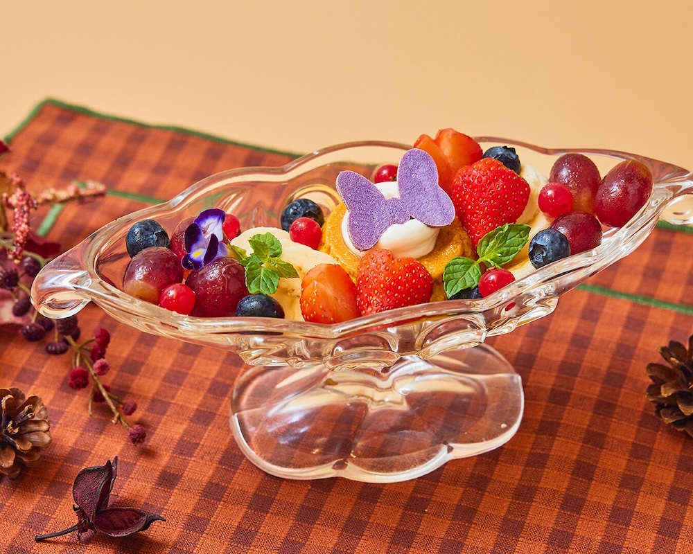 「Disney HARVEST MARKET By CAFE COMPANY」の「かぼちゃのプリン・ア・ラ・モード」1,980円（通年）