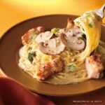 「グリルチキンのアンチョビクリームパスタ」税込み990円