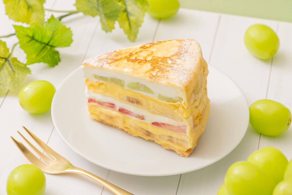 「ミルクレープ シャインマスカット」税込み690円