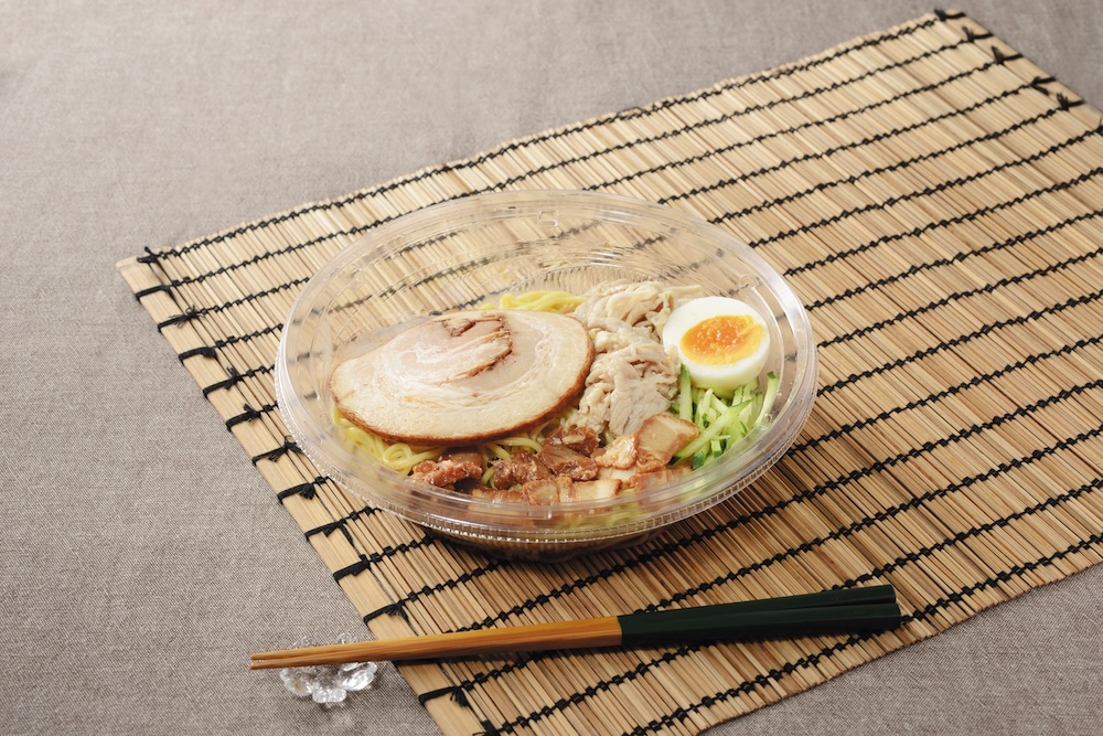 9月21日に発売される「贅沢すぎ！肉づくし冷し中華」税込み797 円
