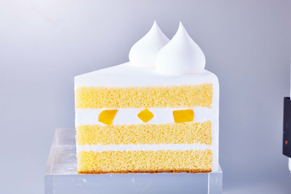 「Uchi Café シンプルショートケーキ 5号」税込み2,600円（断面イメージ）