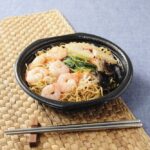 9月21日より発売される「贅沢すぎ！海鮮づくし上海風焼そば」税込み797円