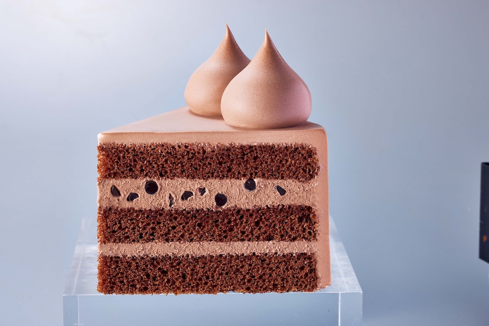 「Uchi Café シンプルチョコレートケーキ 5号」税込み2,800円（断面イメージ）