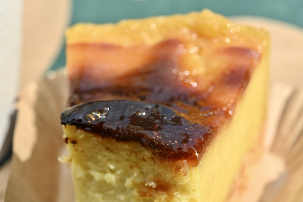 「紅はるかと安納芋の焼き蜜芋ケーキ」イメージ