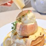 「まるごとリンゴと焦がしブリュレのパンケーキ アールグレイカスタードソース」イメージ