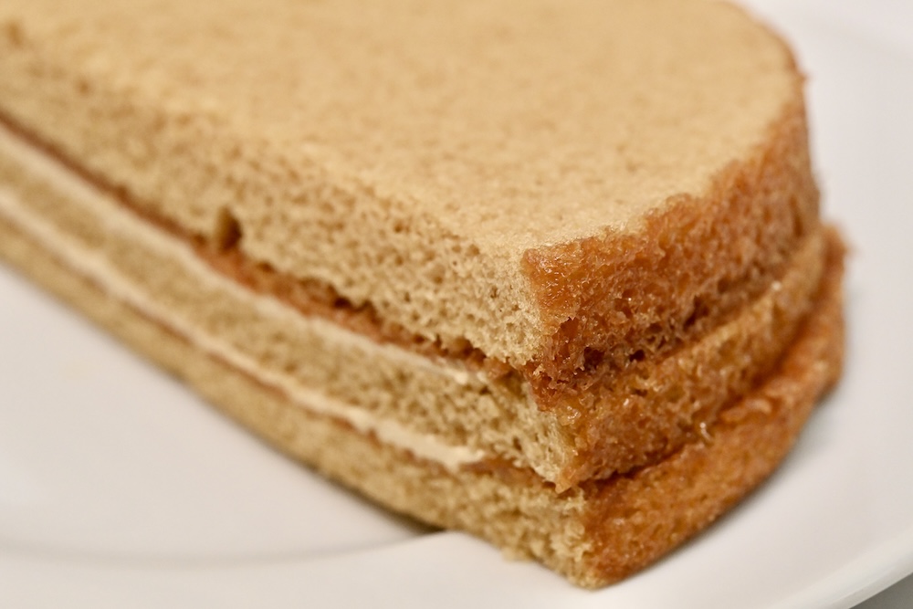 「コーヒークリームサンドケーキ モカ」イメージ