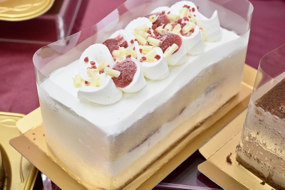 「FUJIYA スイーツパーティー〜ショートケーキ〜」税込み2,160円（12月24・25日は引き渡し対象外）