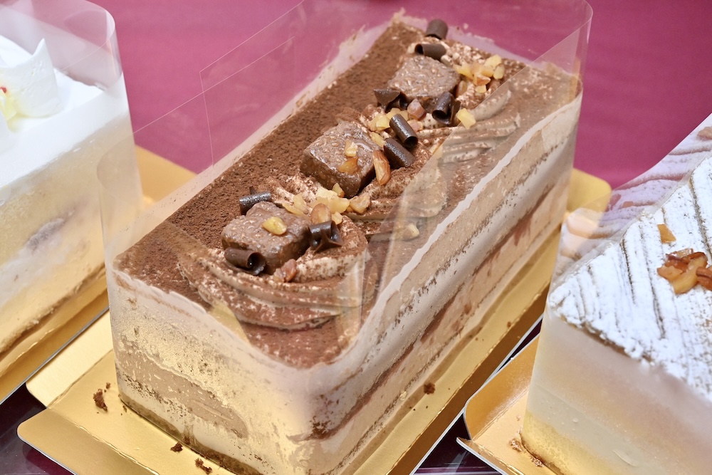 「FUJIYA スイーツパーティー〜チョコレートケーキ〜」税込み2,160円（12月24・25日は引き渡し対象外）