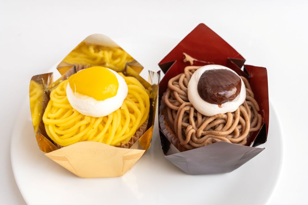 左から「モンブラン」税込み530円、「渋皮栗のモンブラン」税込み638円