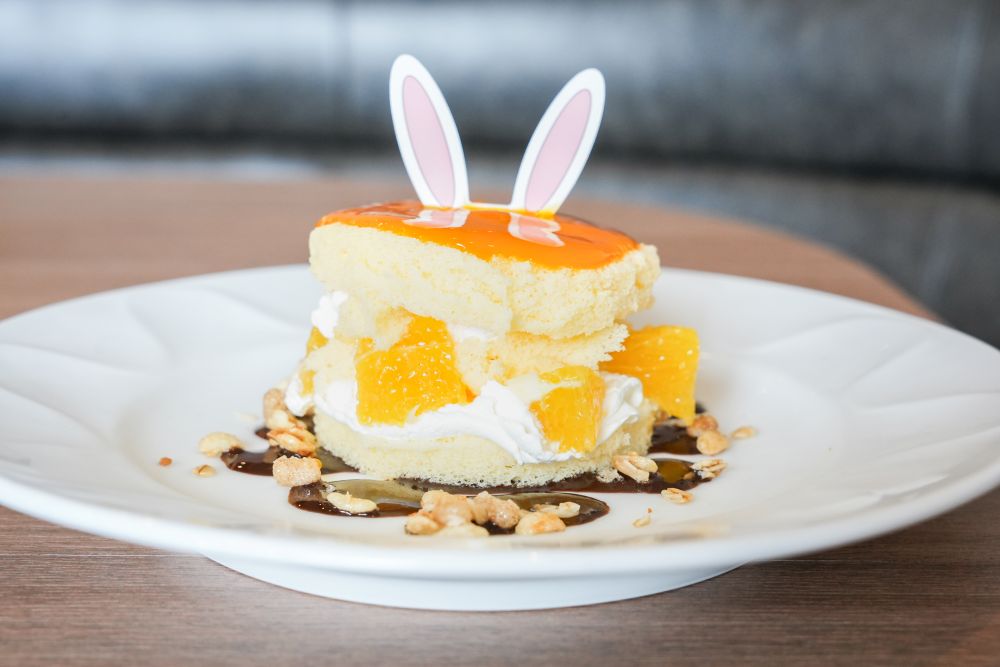 「オレンジのショートケーキ～マンゴーソースで月に見たてて」イメージ