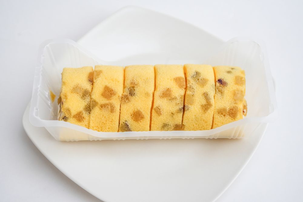 「ごろっとした焼き芋のもち食感ロール（紅はるか）」イメージ