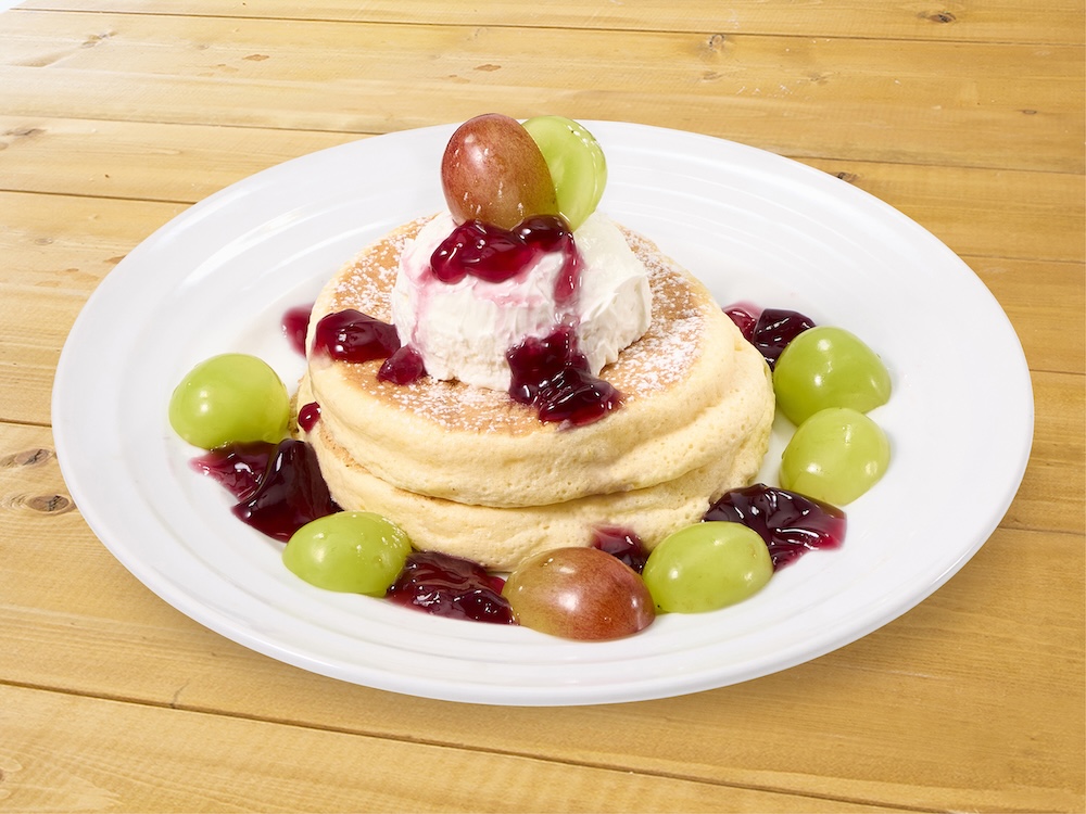 「2色のぶどうのリコッタパンケーキ」ジャストサイズ・税込み1,280円