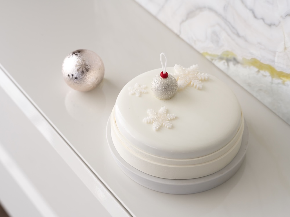 　「バニラ ＆ キャビアライム クリスマスケーキ」イメージ