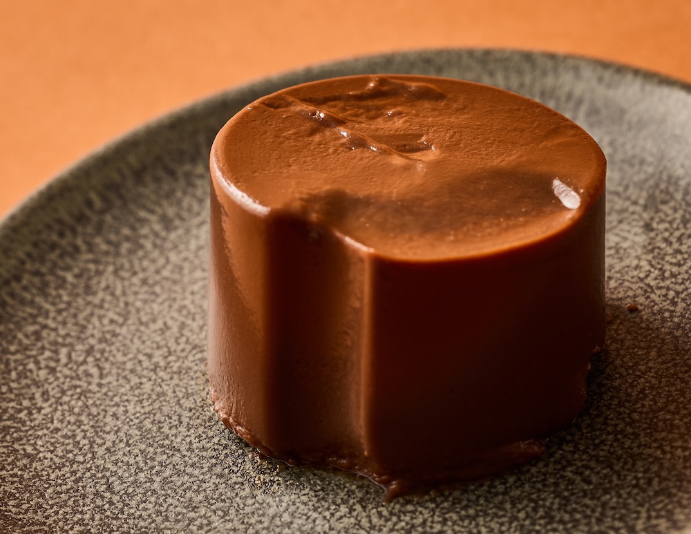 「とろり、ほどける生チョコ羊羹」イメージ