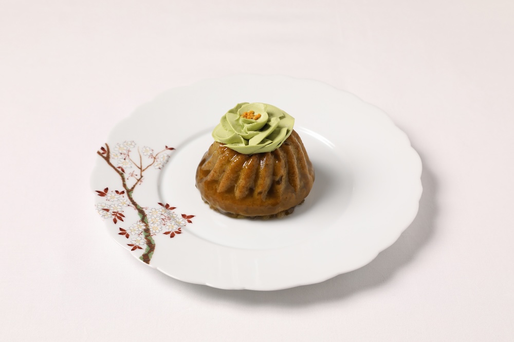 「ザ・リッツ・カールトン東京オリジナルウイスキーと抹茶のババ」イメージ
