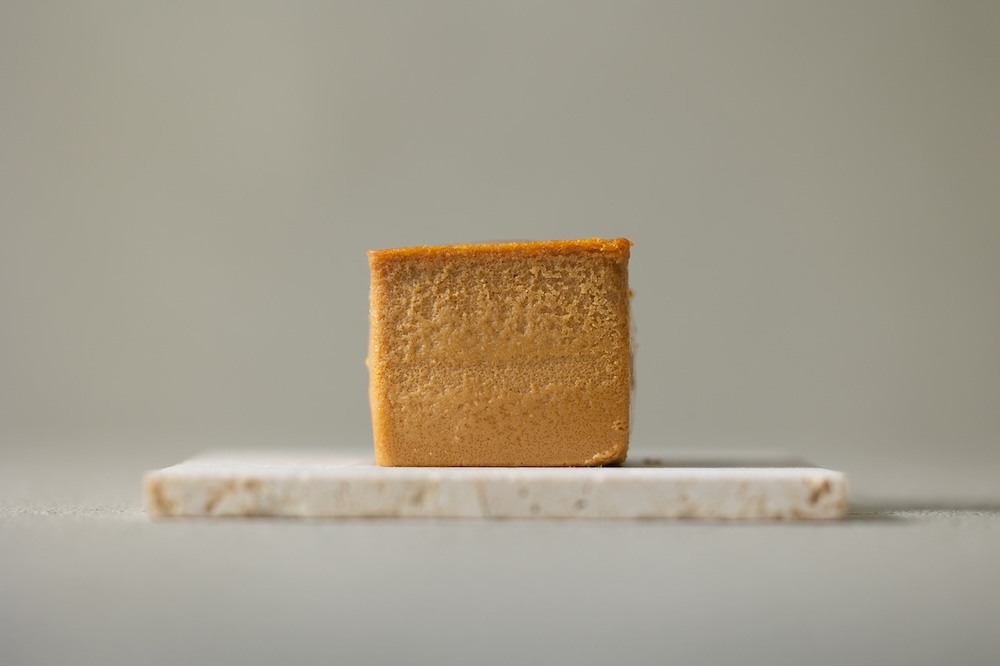 「WEEKEND' CHEESECAKE -ほうじ茶- Cube」税込み550円