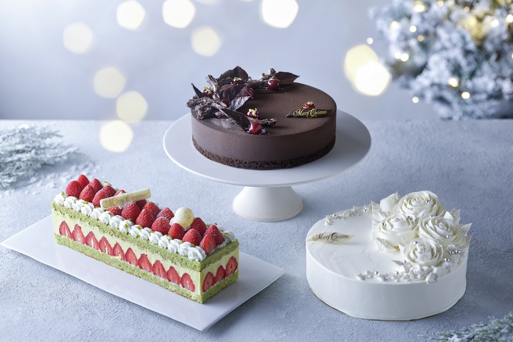 左から時計回りに「フレジェ」、「チョコレートケーキ“フォレノアール“」、「バタークリームケーキ“ノエル フルール”」