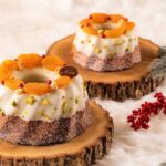 「アプリコットとヘーゼルナッツのパウンドケーキ」直径12センチメートル・税込み2,200円〜