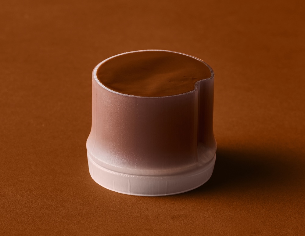 「とろり、ほどける生チョコ羊羹」イメージ