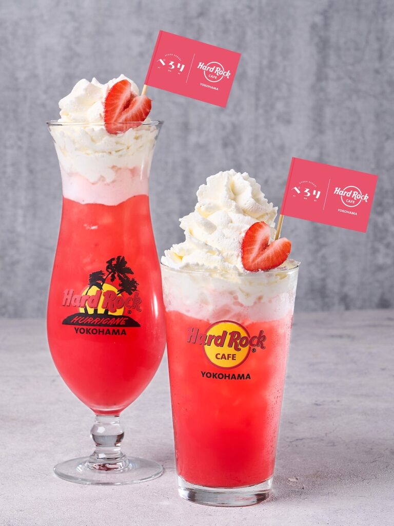 左から「ピンク“ぺろり”カクテル」税込み1,980円、「ピンク“ぺろり”トロピカル」税込み1,480円