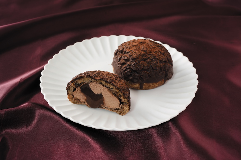 「Uchi Café×ゴディバ ショコラクッキーシュー」税込み356円