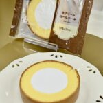 10月13日より発売される「生クリームロールケーキ」税込み213円