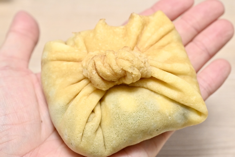 「お抹茶巾着クレープ 東京都産牛乳使用」イメージ