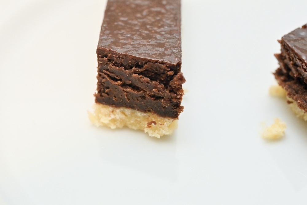 「チョコのスティックケーキ」イメージ